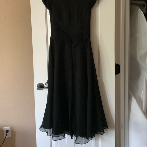 Black Semi-Formal Midi Dress - Picture 6 of 6